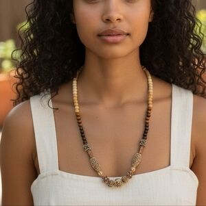 NWT Elegant Beaded Necklace in Brown and Cream